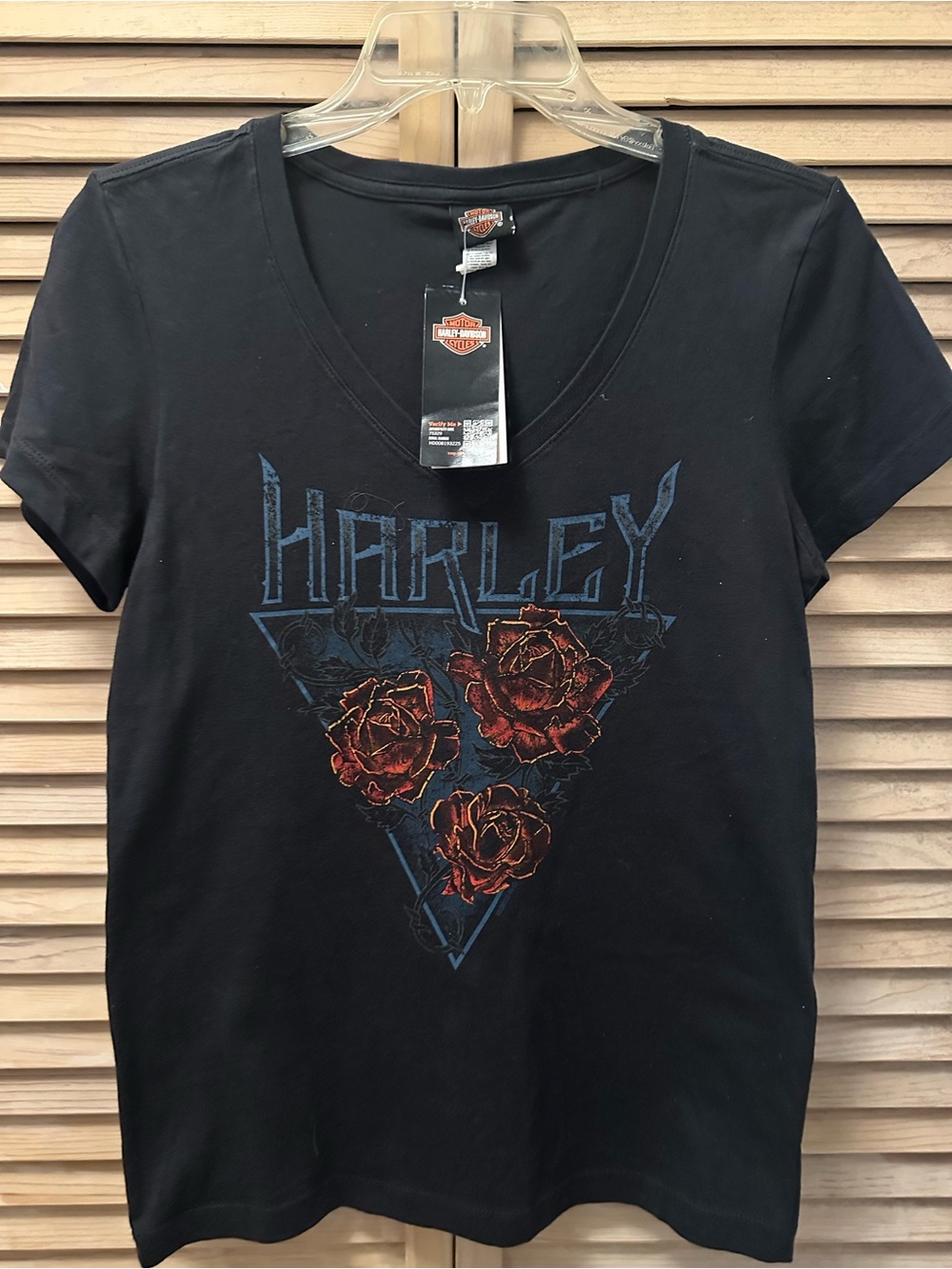 Harley-Davidson Women's Size XS Black V-Neck T Shirt with Rose Graphics NWT